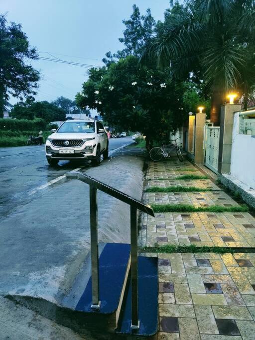 Private & Elegant 3Bhk Villa, Hillside Hideaway, 10 Mins From Mh Bus Stand Aurangabad  Bagian luar foto